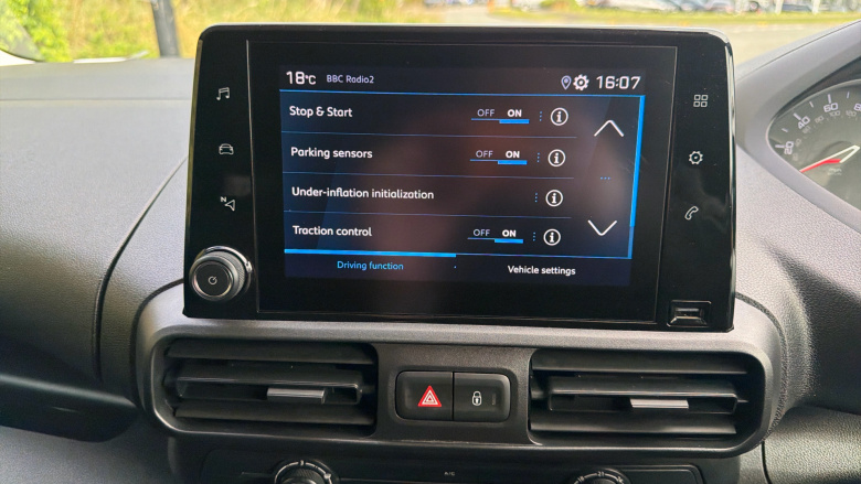 Peugeot Partner Long Diesel 950 1.5 BlueHDi 100 Professional Premium + Van